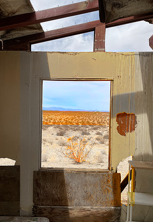 CABIN 1  - WINDOW 3 - V7